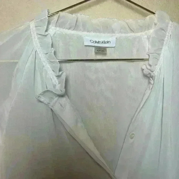 Calvin Klein Blouse size large length 27in p2p 22in - Picture 4 of 4